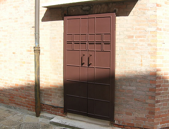 Rifacimento infissi, portoni, oscuri